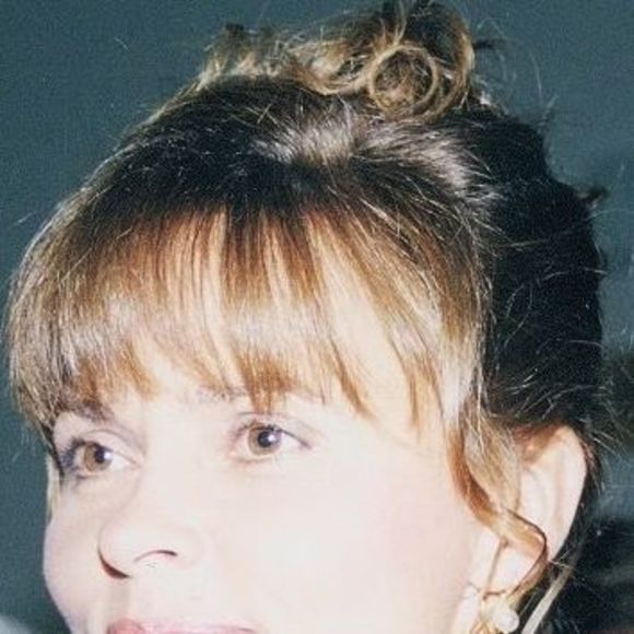 Meet your Posher, Laurie - Picture 1 of 1